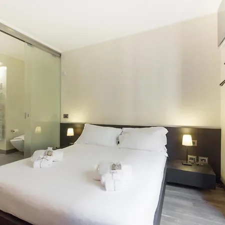 Stylish In Fashion District - Corso Venezia Apartment Milan